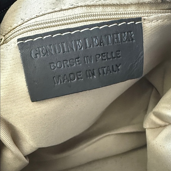 New Bayside84 Premium Italian Suede Fringe Crossbody Bag - Picture 6 of 9